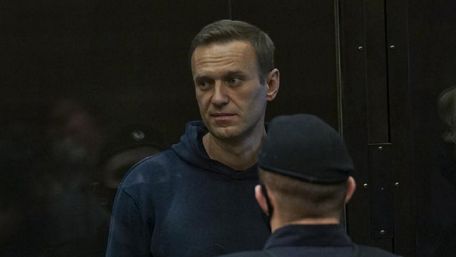 Російського опозиціонера Олексія Навального відправили у колонію