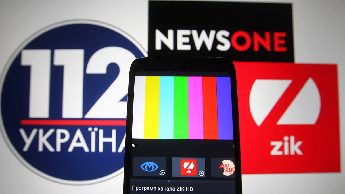 Уряд проситиме YouTube блокувати телеканали Медведчука
