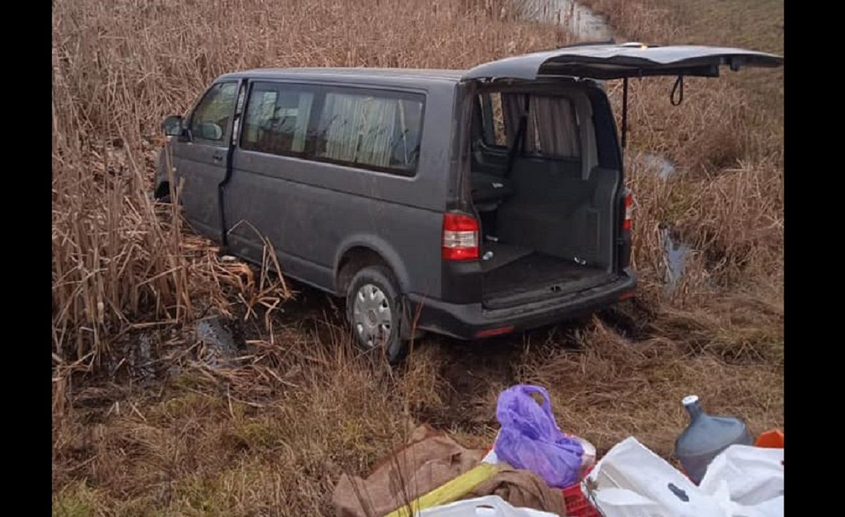 Двоє пасажирів Volkswagen Т5 постраждали в ДТП з вантажівкою на Львівщині