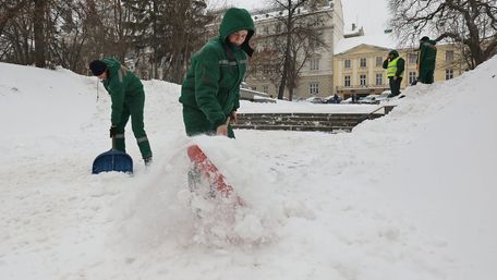 Садовий закликав львів'ян допомогти у прибиранні міста від снігу