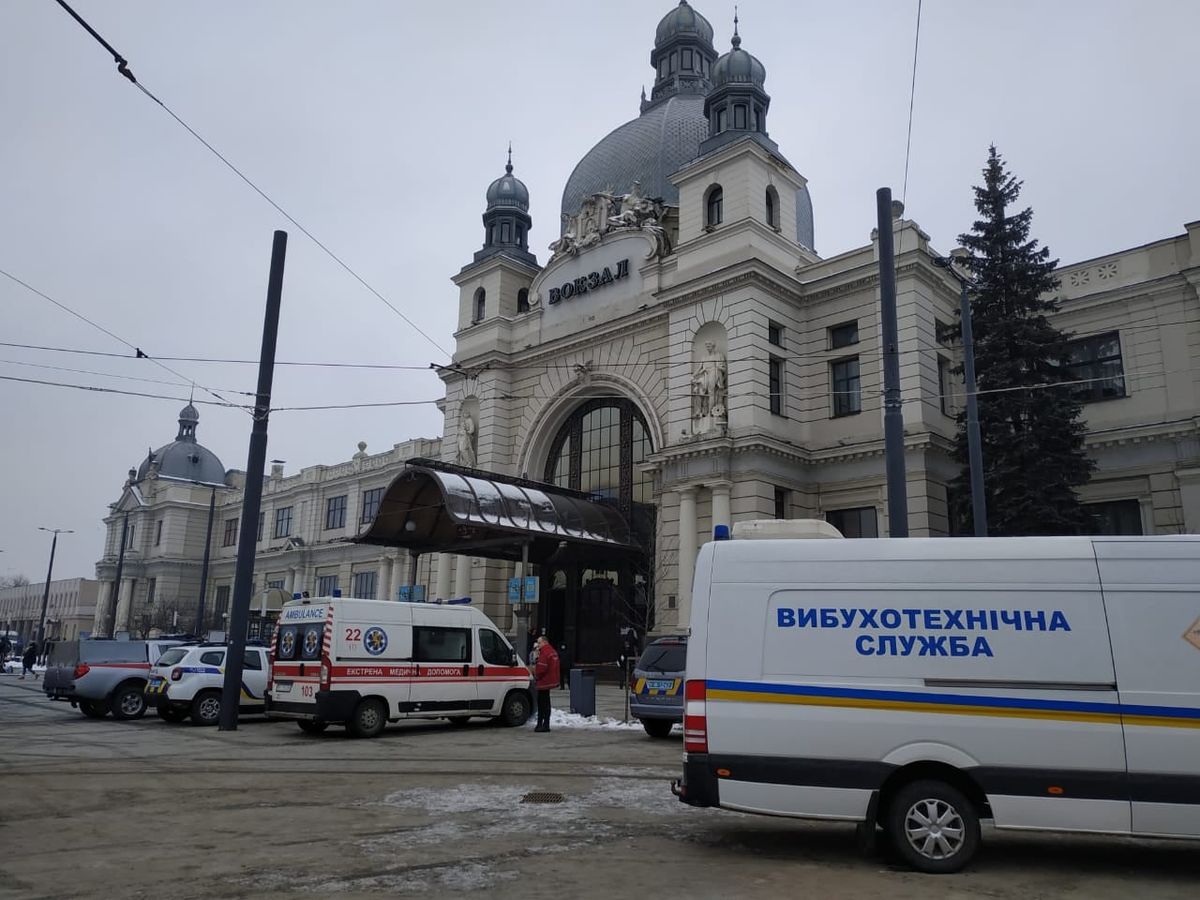 Суд на два роки ув’язнив псевдомінувальника львівського вокзалу