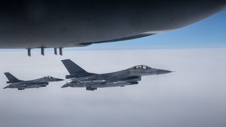 Винищувачі НАТО перехопили російські військові літаки над Чорним морем