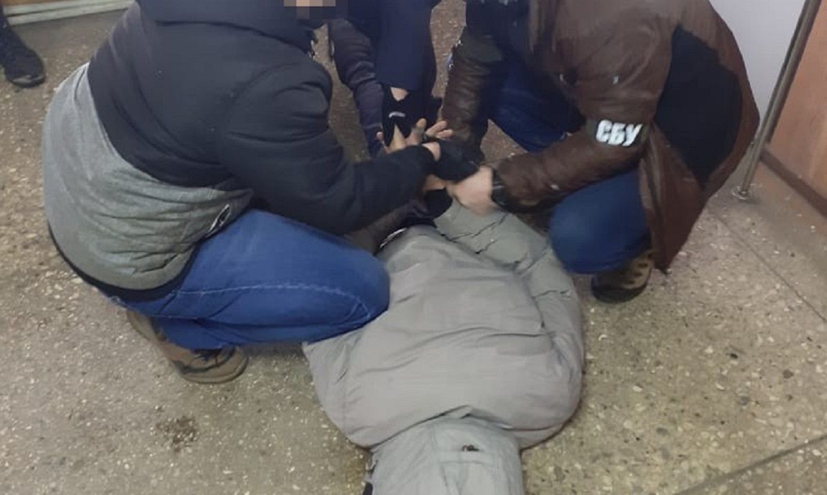 СБУ затримала двох агентів ФСБ, які збирали військову інформацію