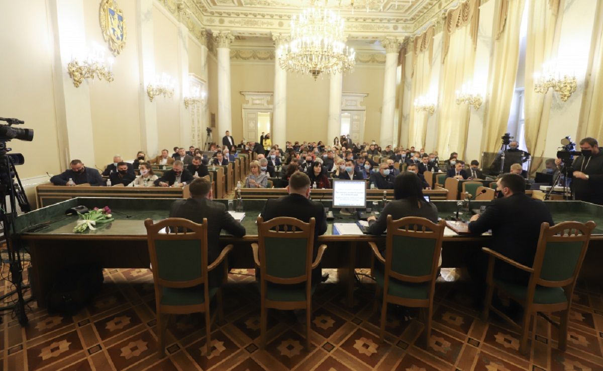 Львівська облрада розділила 1,4 млрд грн на обласні програми