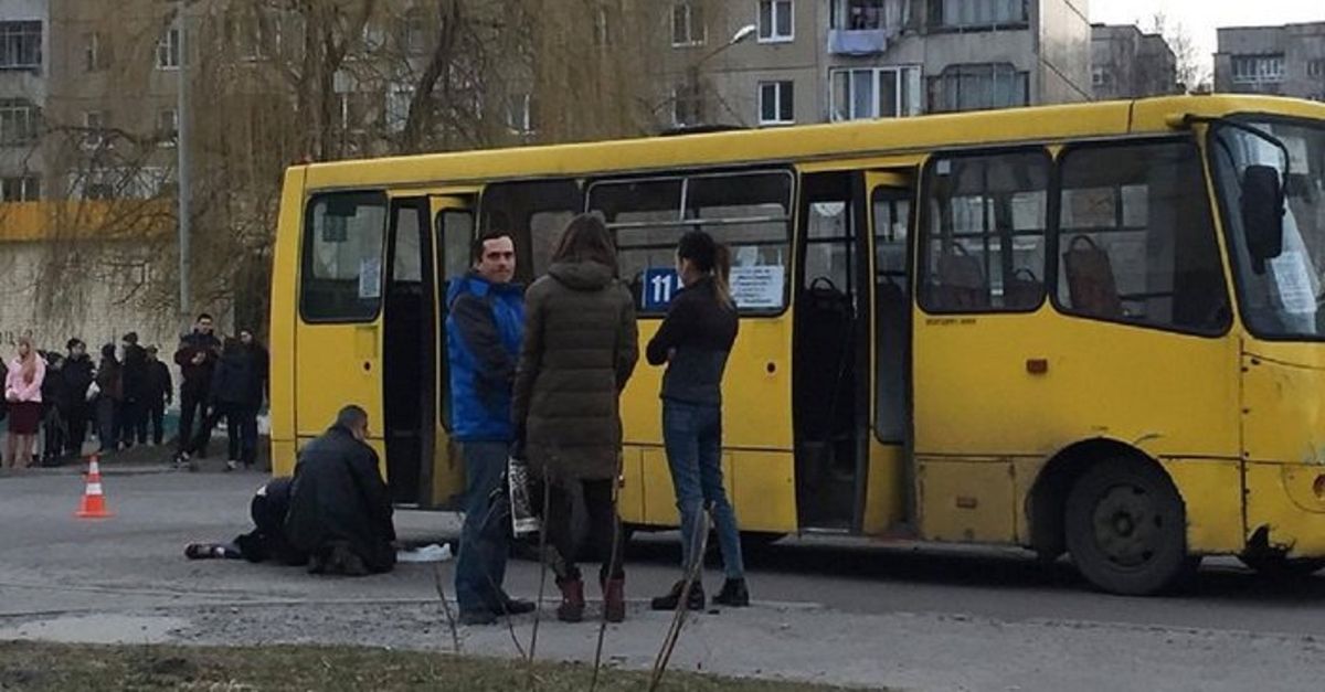 Суд звільнив від відбування покарання водія львівської маршрутки, який на смерть збив школярку