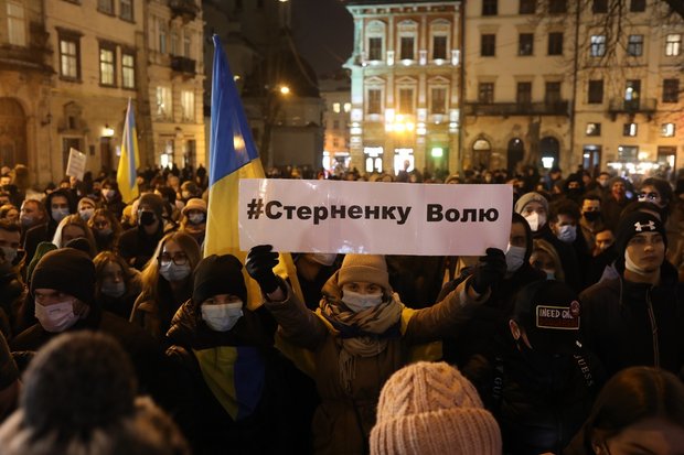 На площі Ринок у Львові відбулася акція на підтримку Сергія Стерненка