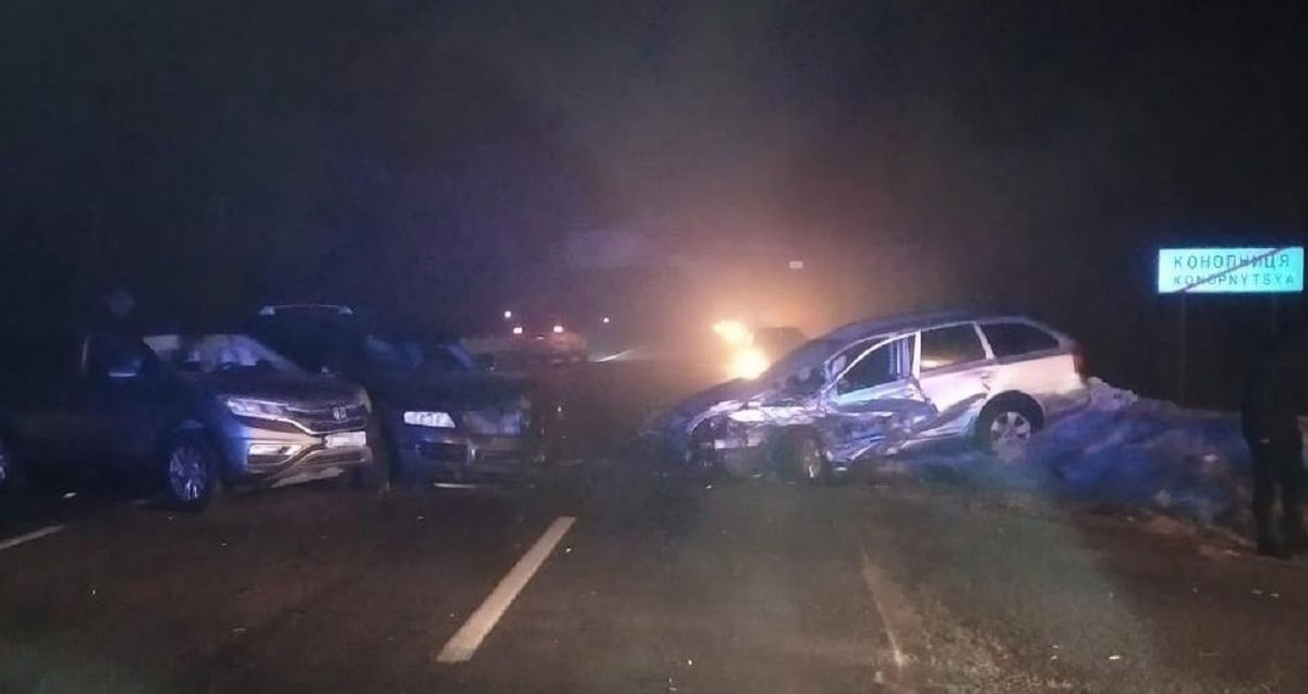 Троє людей постраждали в потрійній ДТП біля Львова