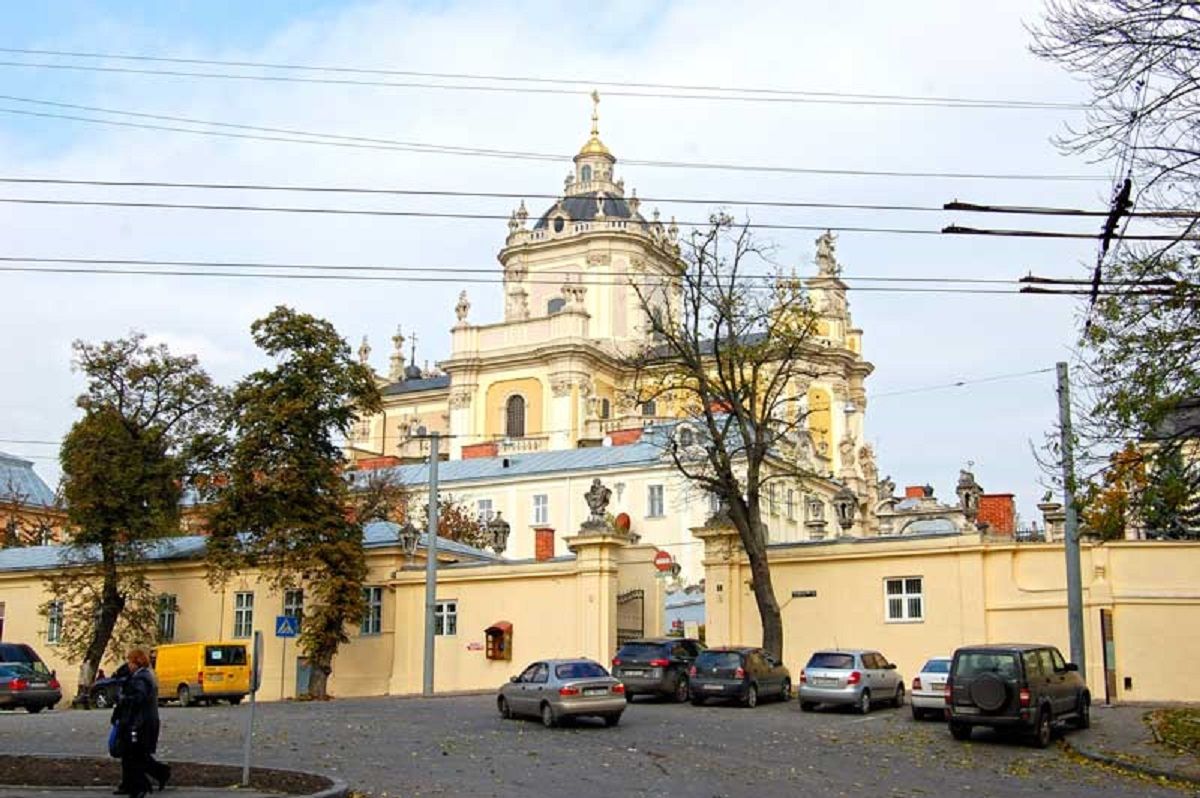 Львівська мерія викупить квартиру для УГКЦ за 3,4 млн грн

