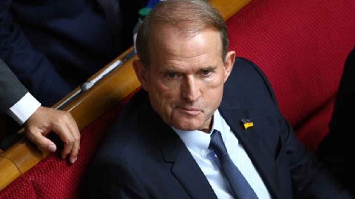 Три літаки Медведчука перегнали у Швейцарію перед введенням санкцій