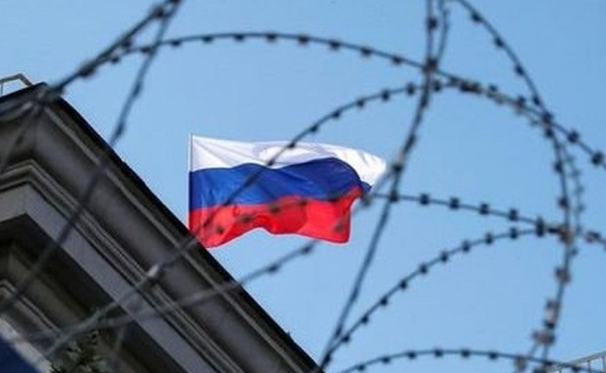 ЄС і США ввели санкції проти російських чиновників через Навального
