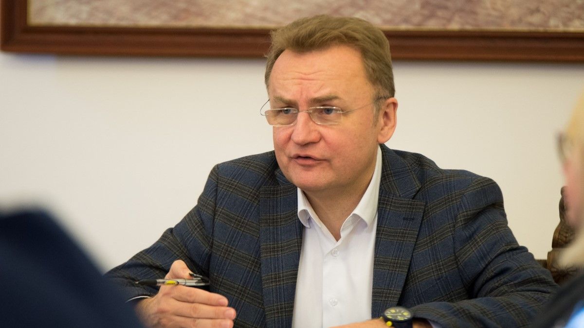 НАЗК склало 14 адмінпротоколів на Андрія Садового
