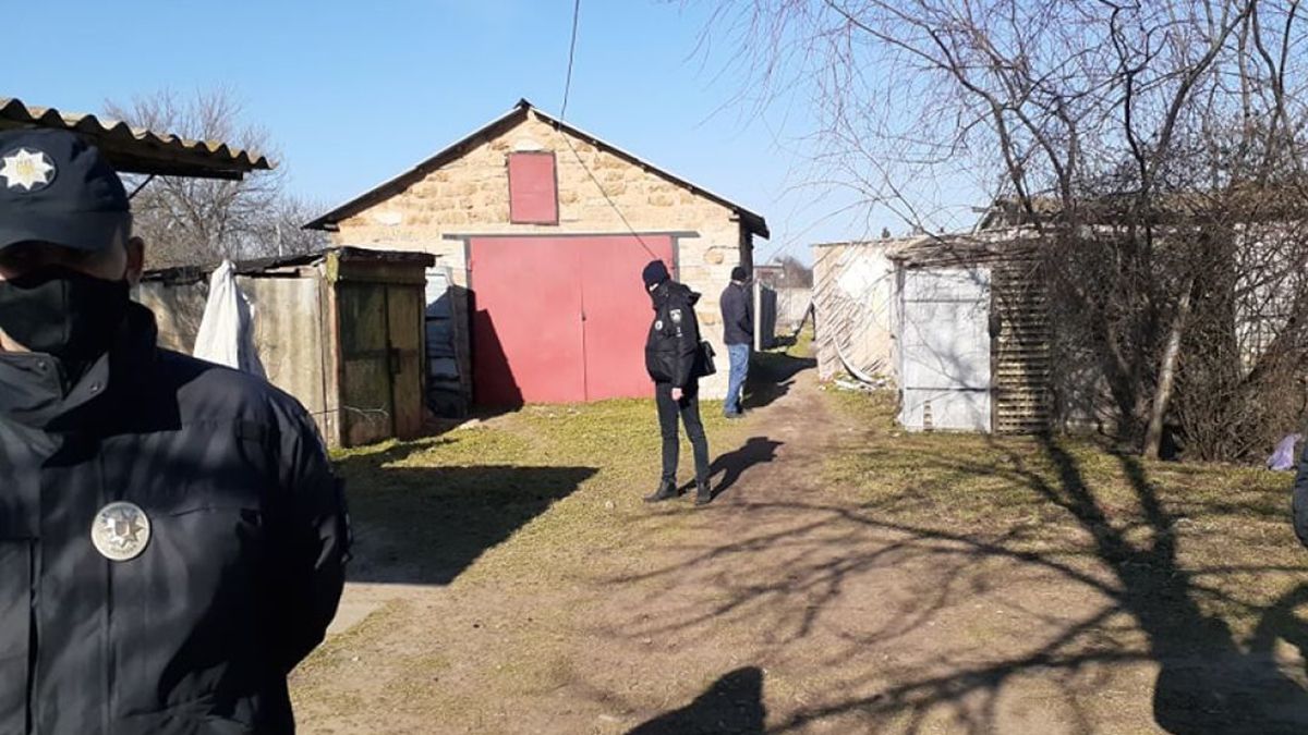 Зниклу семирічну дівчинку знайшли вбитою на Херсонщині