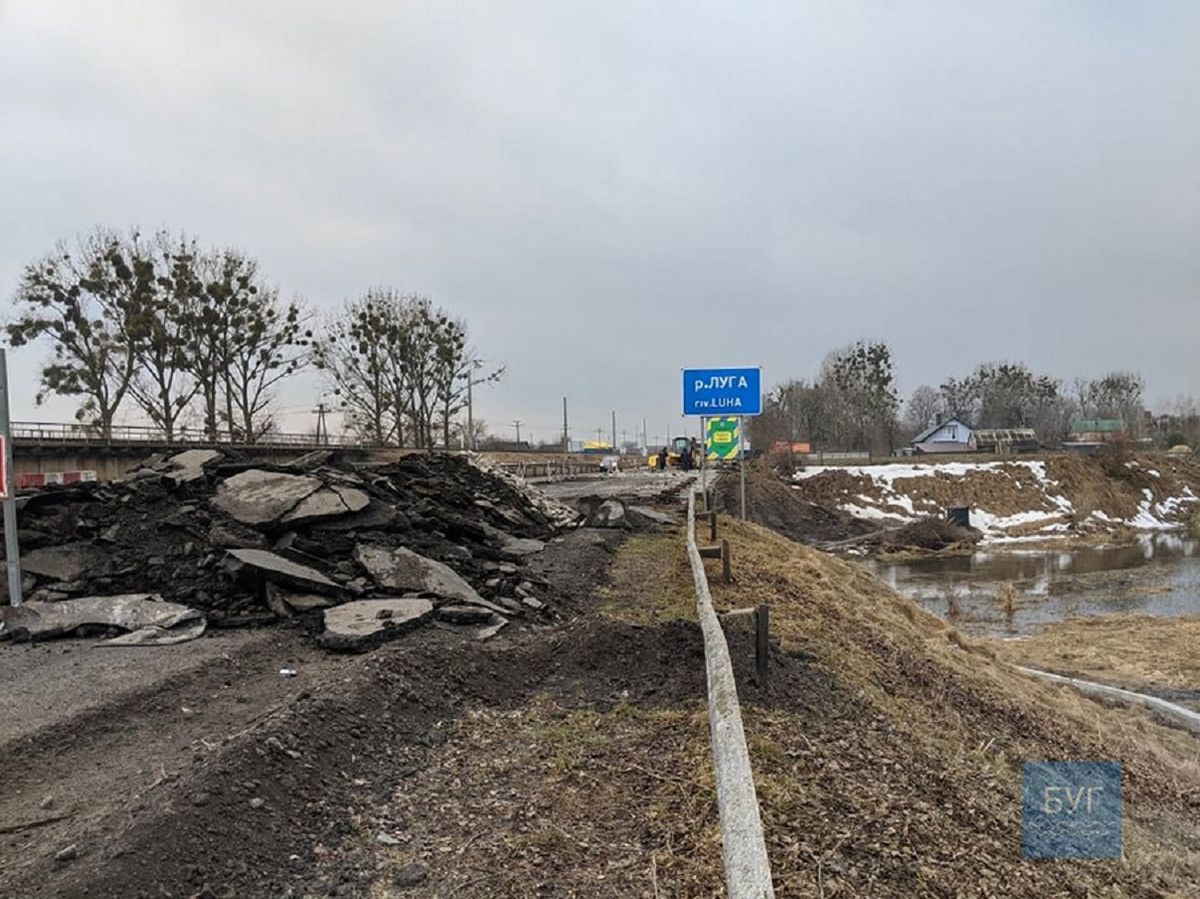 На Волині під час ремонтних робіт обвалився міст, постраждали п’ятеро людей