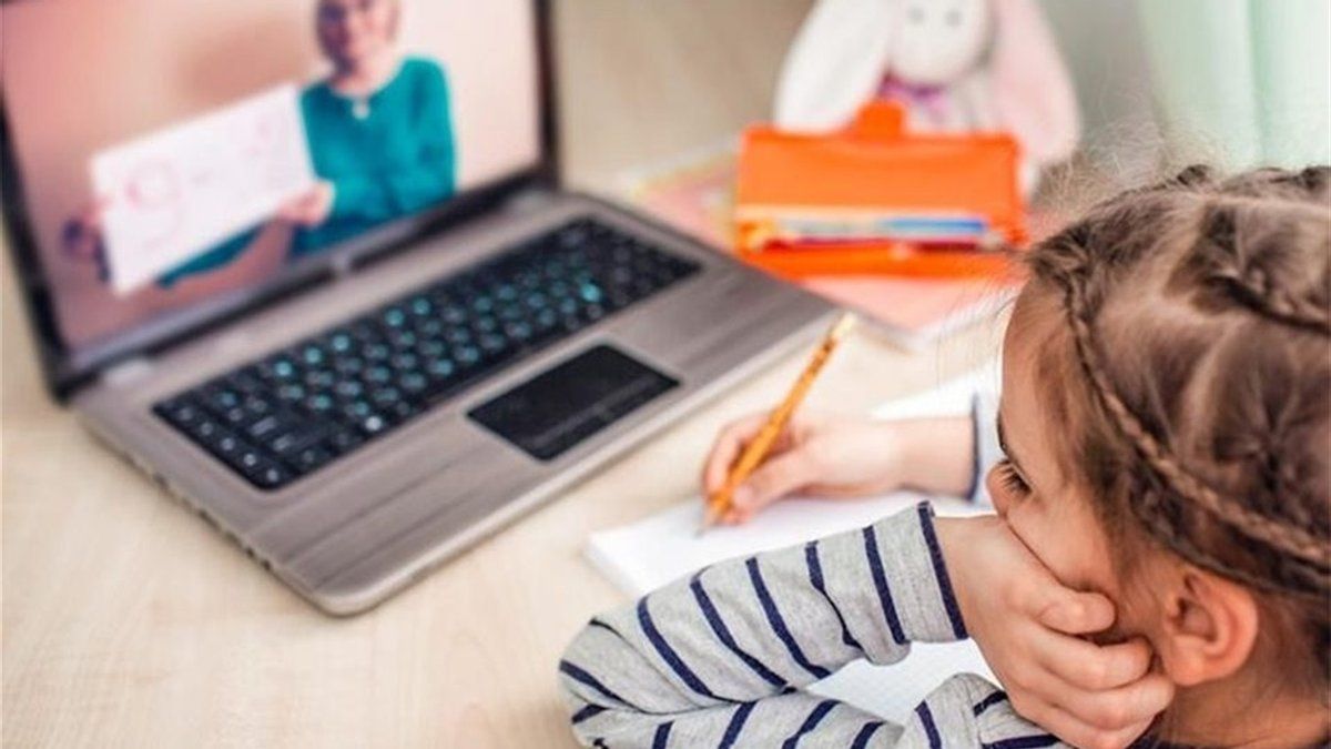 Учнів 5-11 класів усіх львівських шкіл перевели на дистанційне навчання