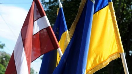 Об'єднання українських товариств Латвії звинуватили в антиукраїнській позиції
