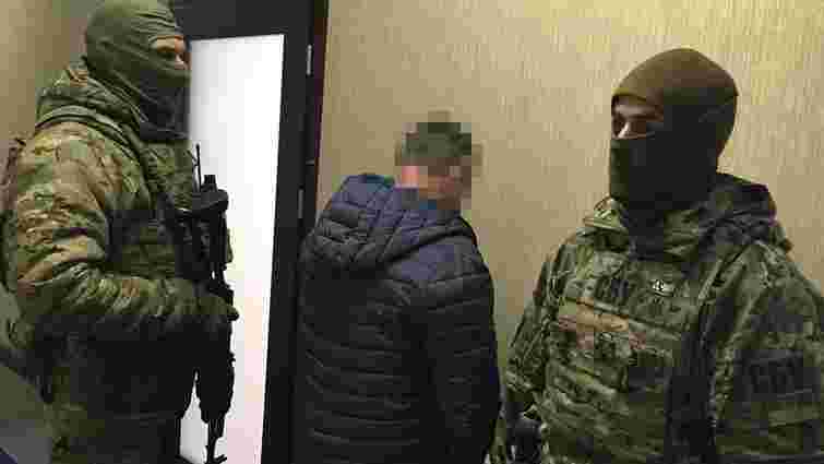СБУ затримала у Дніпрі шпигуна бойовиків, який збирав дані про українську армію