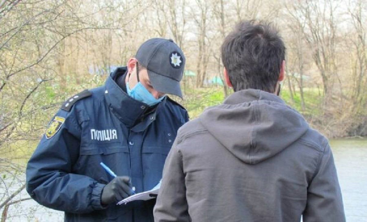 Поліція штрафуватиме за відсутність маски на вулиці лише злісних порушників