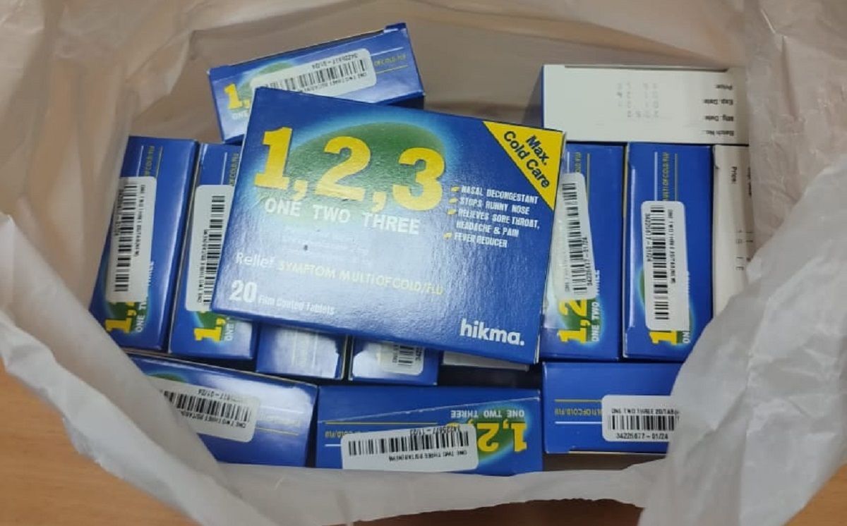 Група туристів намагалась провезти через львівський аеропорт 1500 наркотичних таблеток