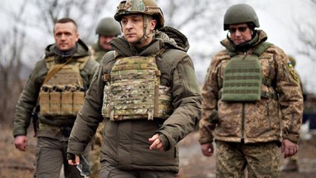 Зеленський відреагував на стягування російських військ до кордону України