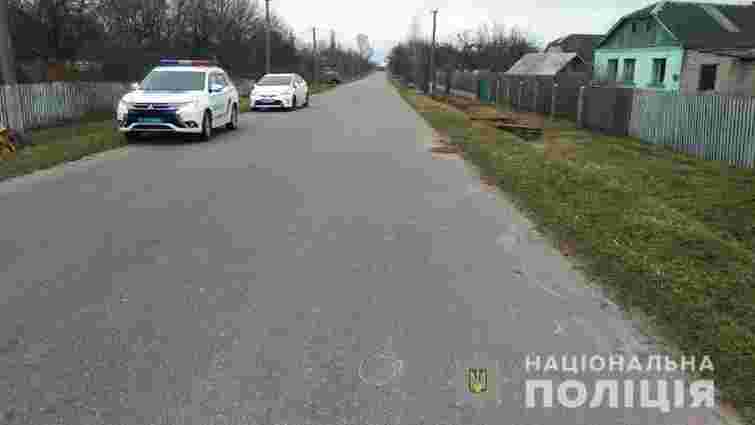 Поліцейський на смерть збив чоловіка в Житомирській області і втік з місця ДТП