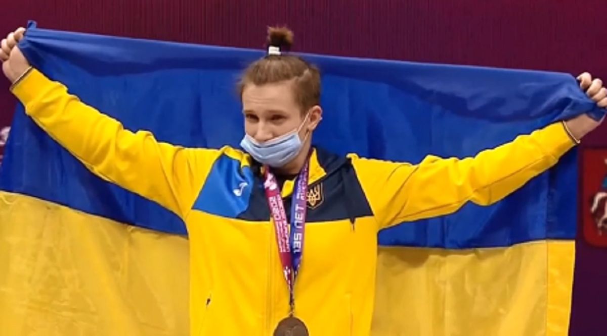 Українська важкоатлетка здобула три золоті медалі на чемпіонаті Європи у Москві