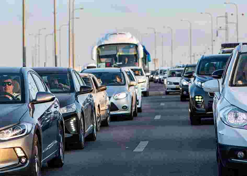Через великий попит ціни на таксі в столиці зросли майже втричі Через великий попит ціни на таксі в столиці зросли майже втричі