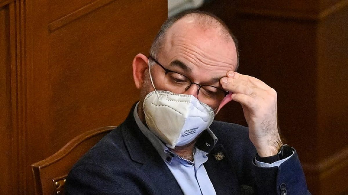 Керівника МОЗ Чехії звільнили за відмову купувати російську вакцину