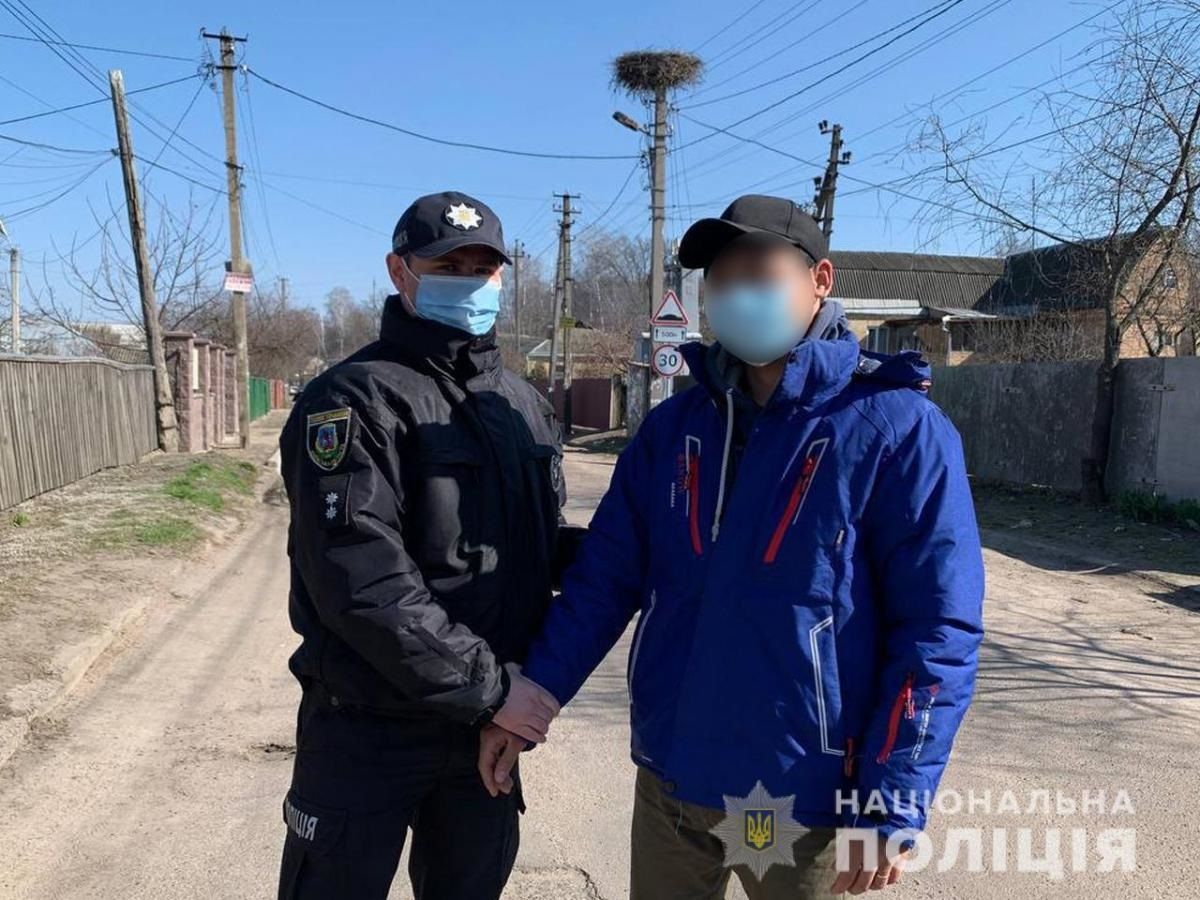 На Київщині затримали чоловіка, який заради розваги застрелив лелеку