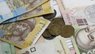 Банки почали автоматично стягувати борги з українців
