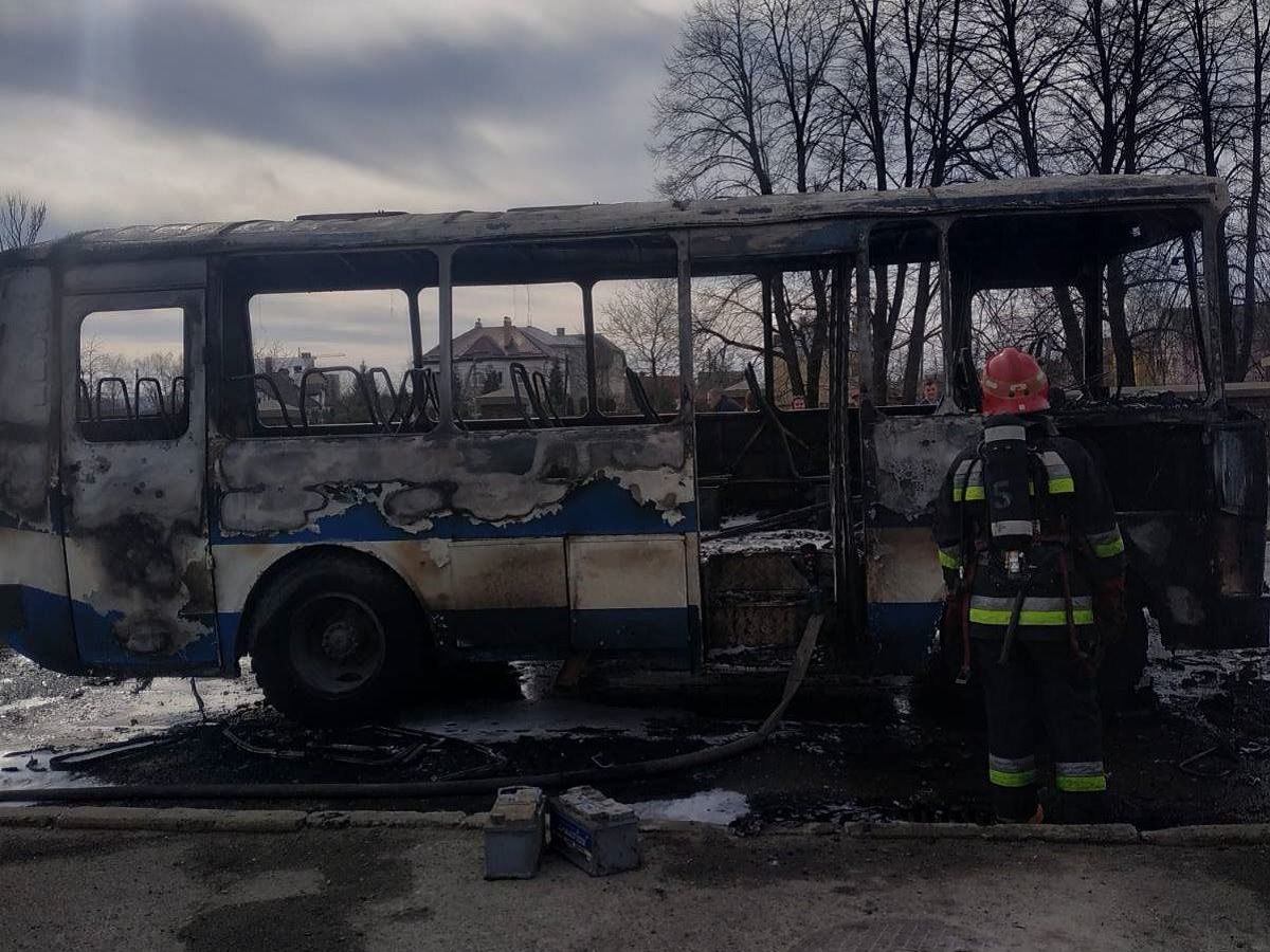 У Дрогобичі під час руху загорівся рейсовий автобус