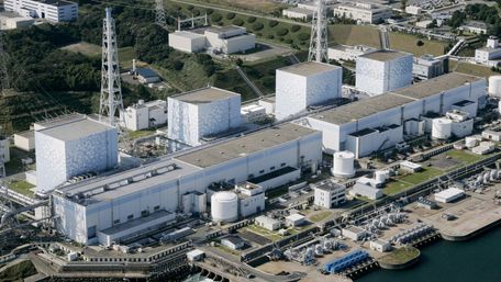 Японія вирішила спустити в океан радіоактивну воду з «Фукусіми»