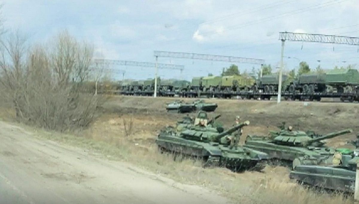 Міністр оборони РФ пояснив нарощування військ біля України «діями НАТО»