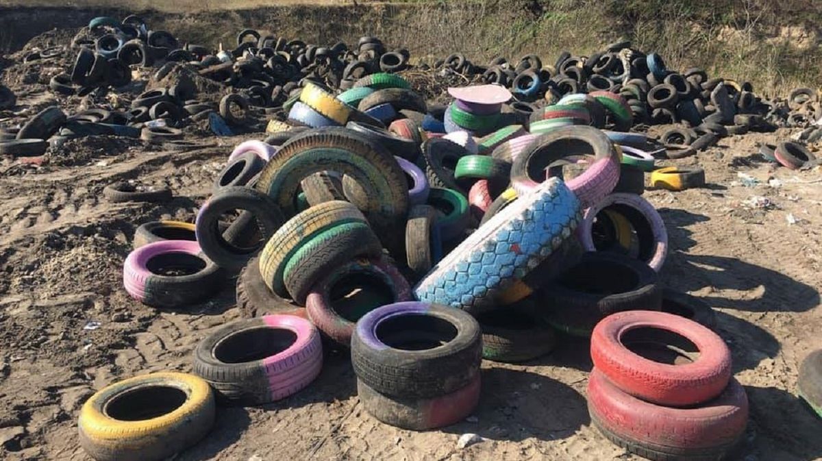 У Києві демонтували більше 36 тисяч шин з прибудинкових територій