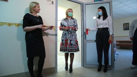 Львівська депутатка власним коштом обладнала лікарняну палату в ОХМАТДИТі