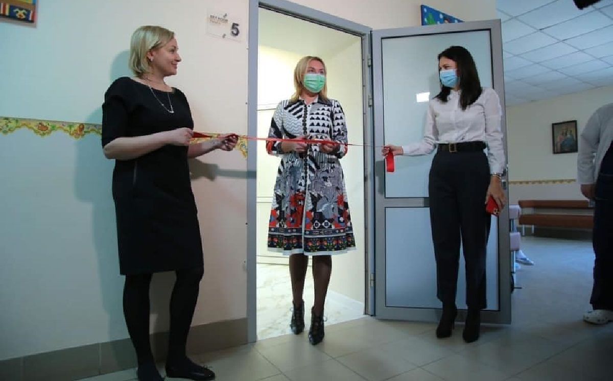 Львівська депутатка власним коштом обладнала палату в ОХМАТДИТі