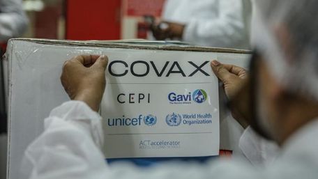 В Україну доставили вакцину від коронавірусу AstraZeneca корейського виробництва