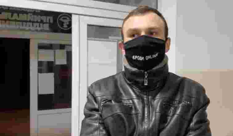 Син мера Бродів побив журналіста за зйомку вечірки у ресторані