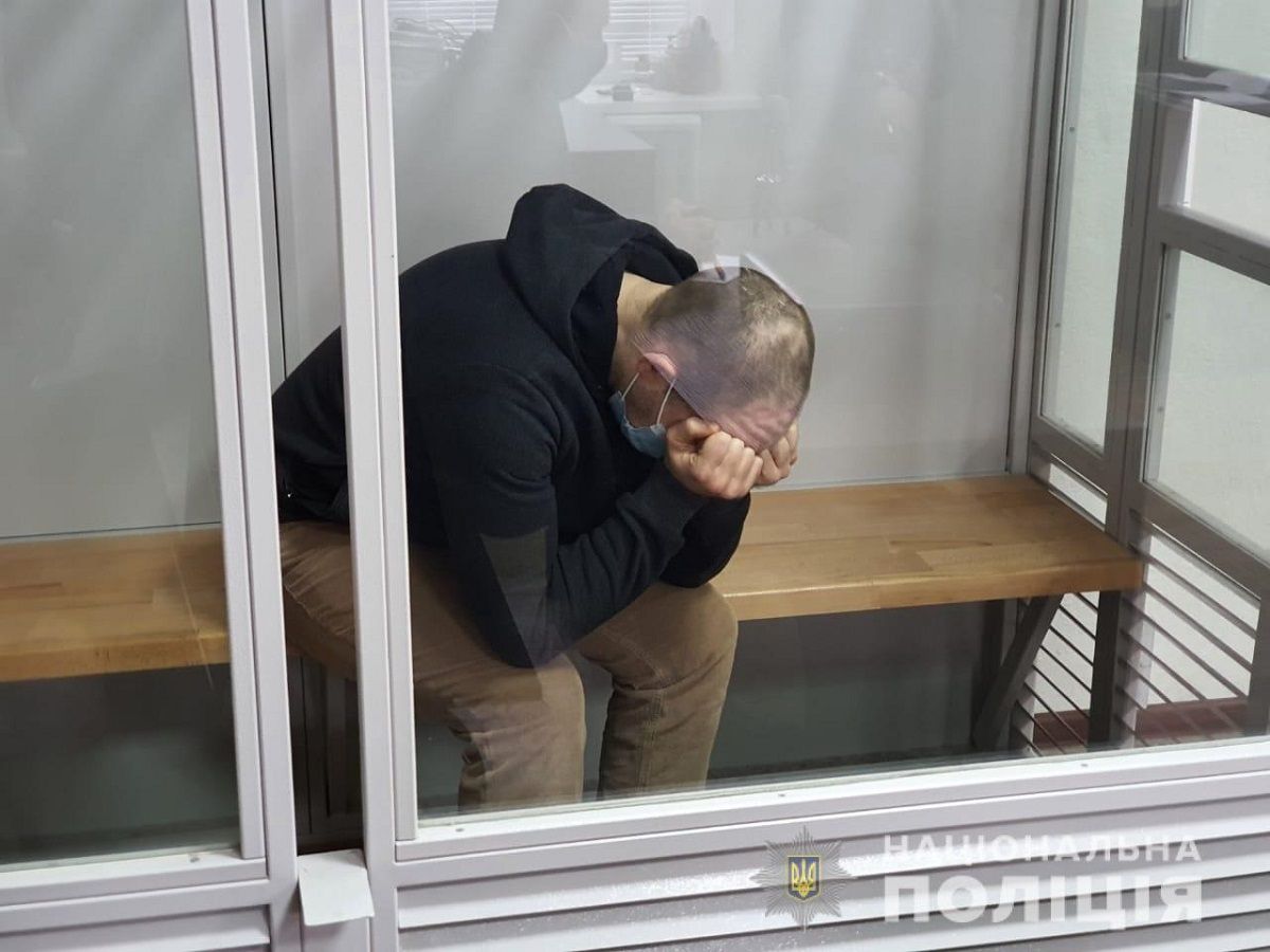 Житель Вінниці отримав довічне за вбивство матері, екс-дружини і двох дітей