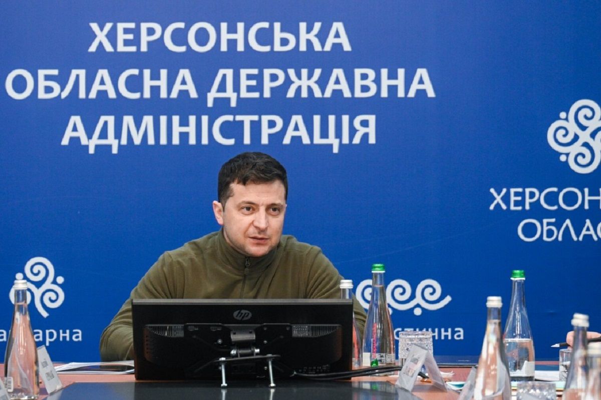 Зеленський доручив скликати РНБО через ситуацію на адмінмежі з Кримом