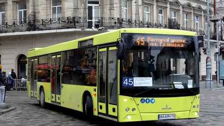 Скасовані під час локдауну автобусні маршрути у Львові відновлять у травні