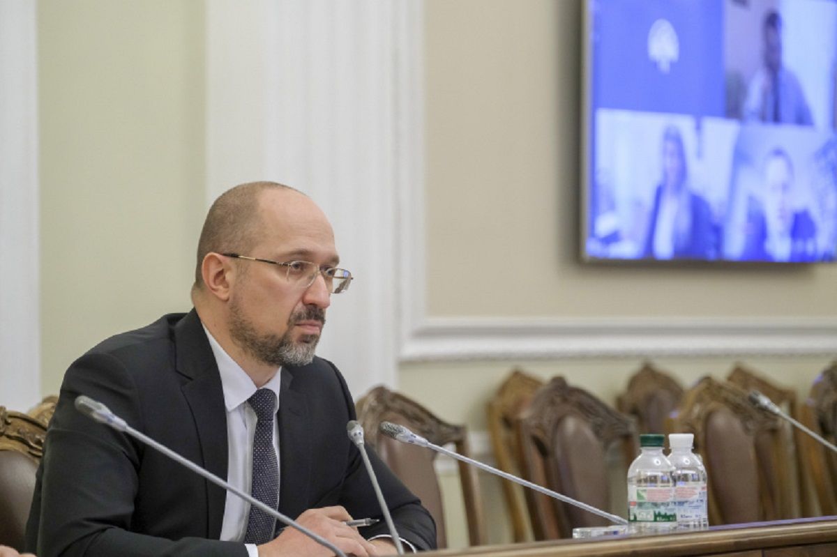 Шмигаль обіцяє середню зарплату 14,5 тис. грн до кінця року 