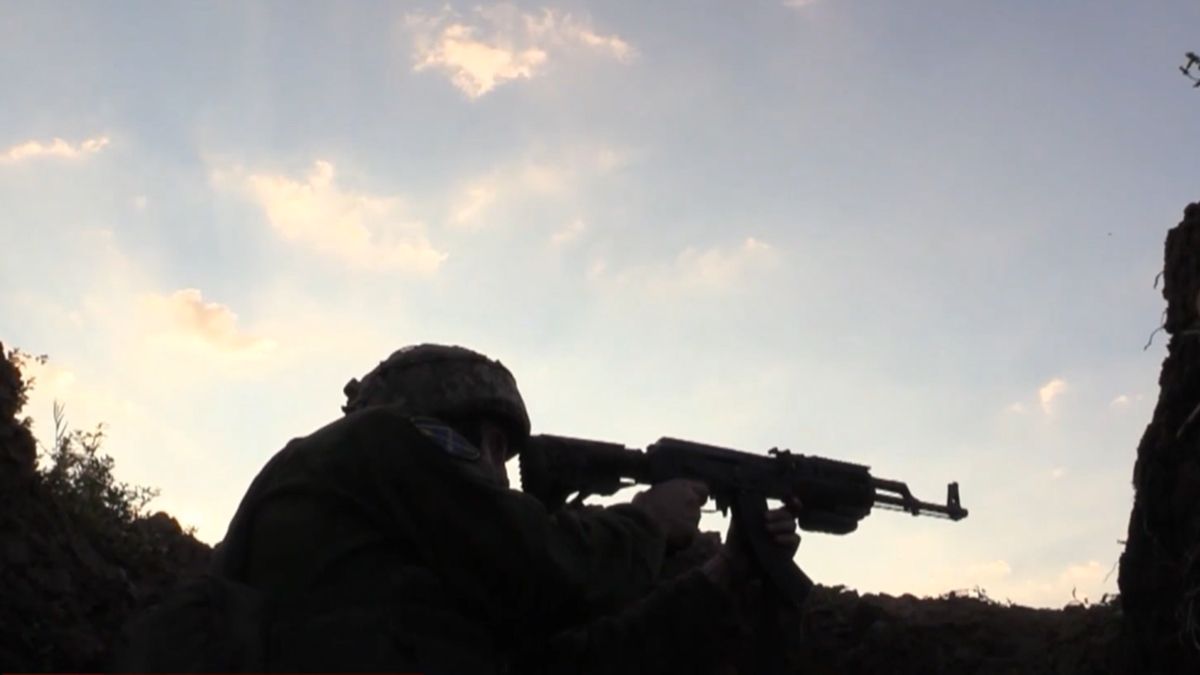 Росіяни вбили українського військового та ще одного важко поранили