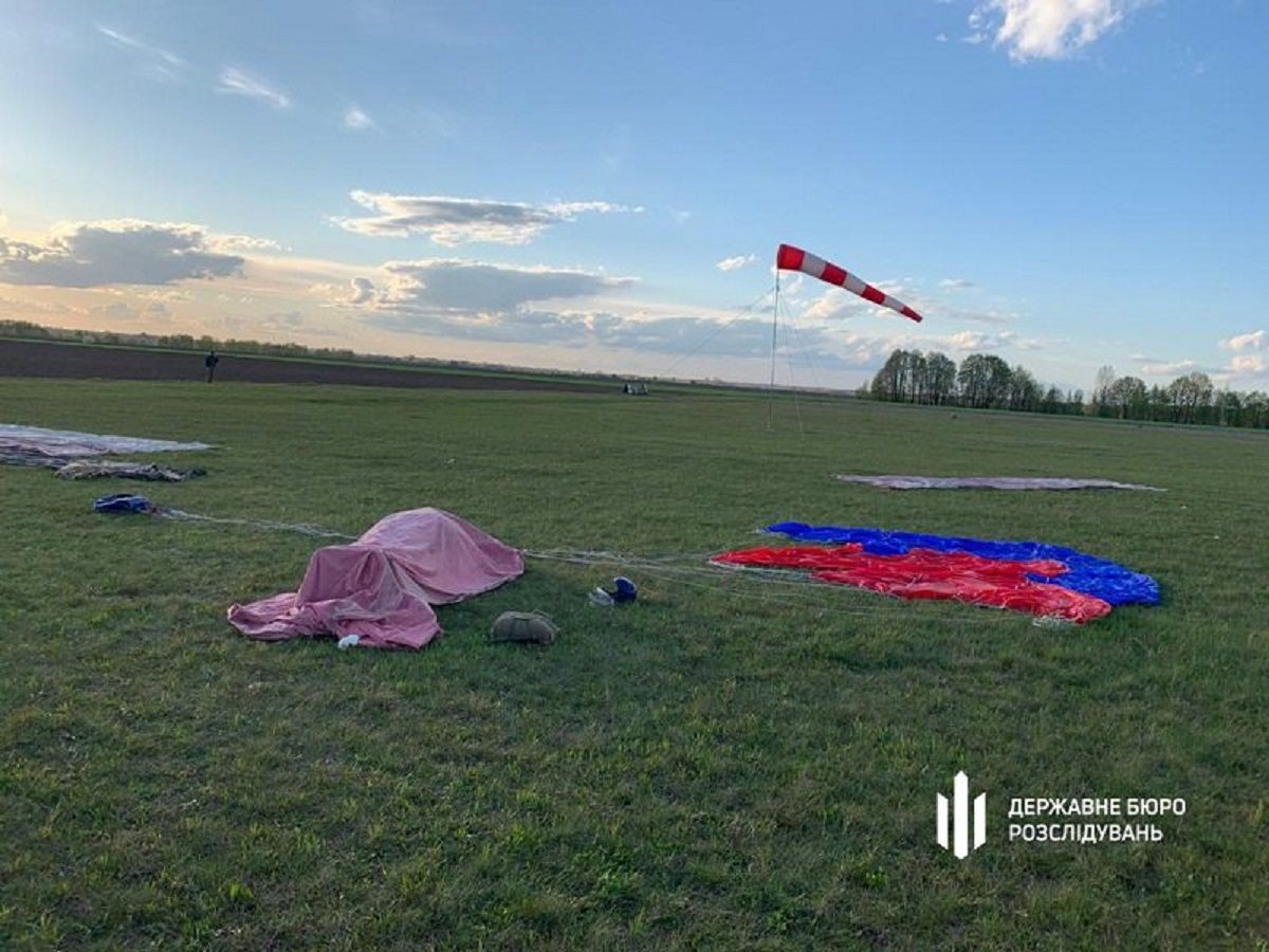 У Ніжині під час навчальних стрибків з парашутом загинув рятувальник