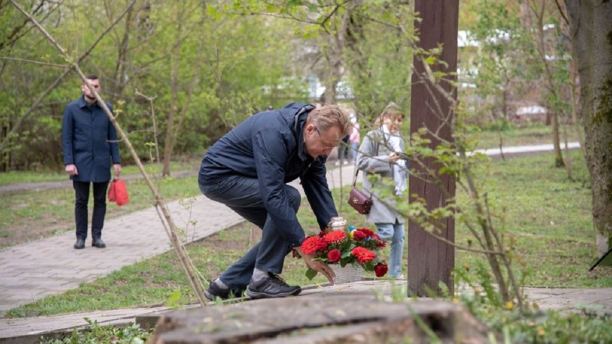 Андрій Садовий вшанував полеглих під час Другої світової війни