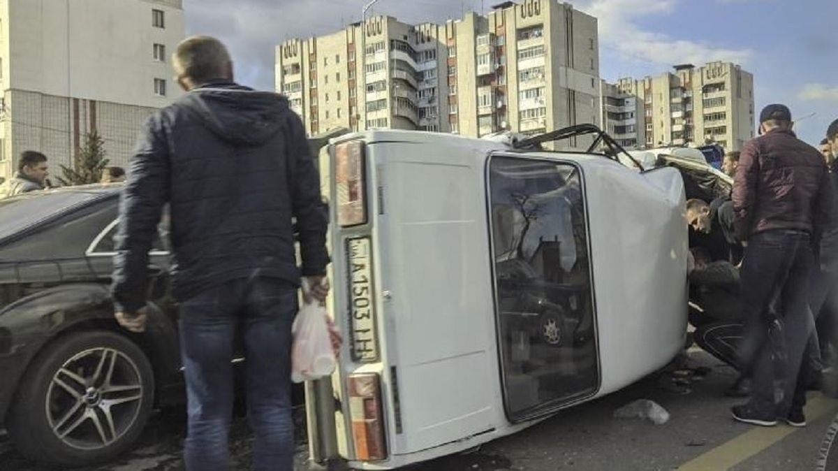 У ДТП біля «Галицького перехрестя» у Львові загинув водій ВАЗ