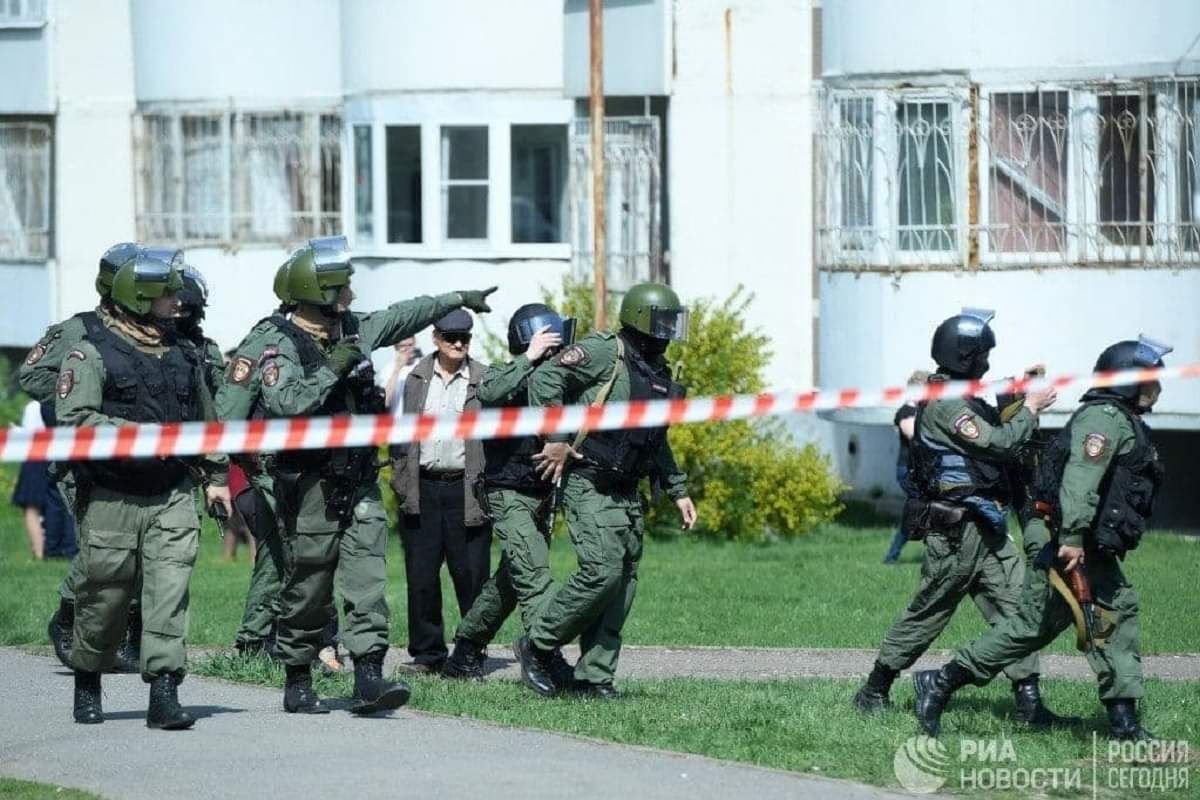 Десятеро учнів і вчителька загинули внаслідок стрілянини в російській школі