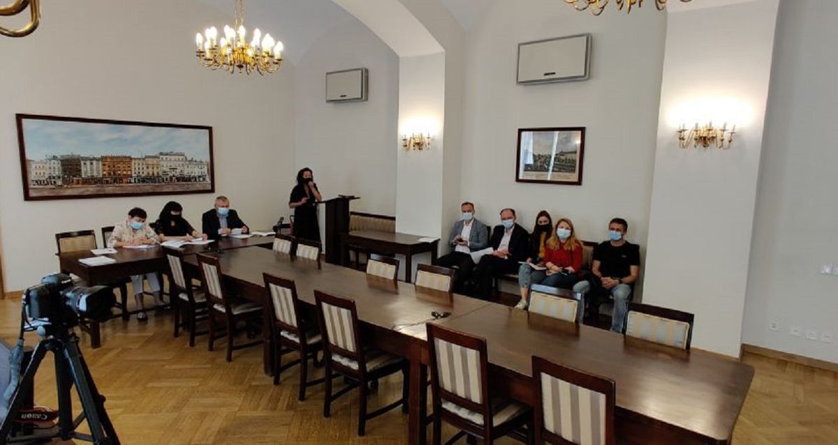 Львівська міськрада продала з аукціону гектар землі на Левандівці