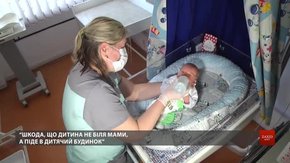 Медики дитячої лікарні на Орлика розповіли про стан підкинутого хлопчика