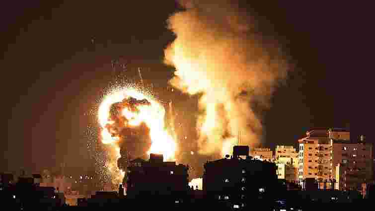 Ізраїль у відповідь на ракетні обстріли завдав сотні авіаударів по Сектору Гази