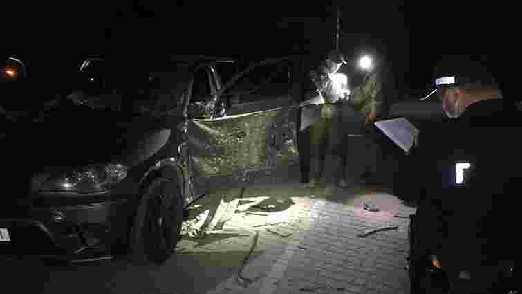 ­В Івано-Франківську із протитанкового гранатомета обстріляли автомобіль